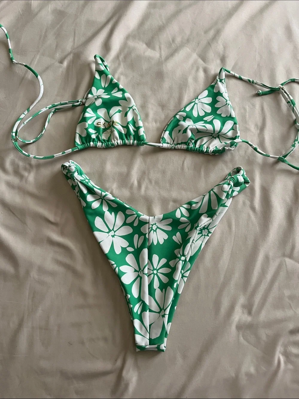 Skatie ella top